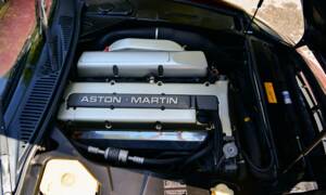 Obraz 5/50 pojazdu Aston Martin DB 7 (1997)