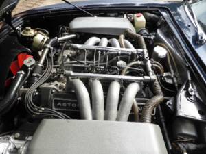 Immagine 26/32 di Aston Martin V8 (1973)