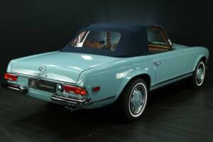 Bild 46/50 von Mercedes-Benz 280 SL (1971)