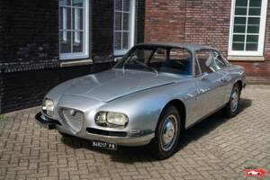 Bild 12/38 von Alfa Romeo 2600 Sprint Zagato (1968)