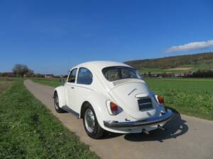 Image 2/19 de Volkswagen Kever 1300 (1970)