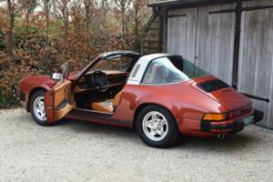 Immagine 17/42 di Porsche 911 2.7 (1977)
