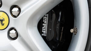 Image 38/83 of Ferrari F 355 Berlinetta (1996)