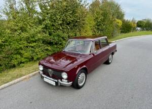 Image 2/24 of Alfa Romeo Giulia 1300 Super (1972)
