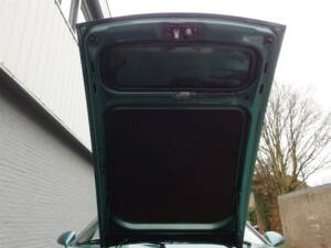 Bild 67/99 von Porsche 928 GTS (1992)