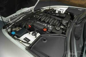 Bild 4/19 von Jaguar XK8 4.0 (2000)