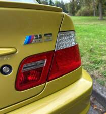 Image 17/30 of BMW M3 (2004)