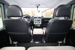 Bild 11/24 von Land Rover Defender 110 Heritage (2015)