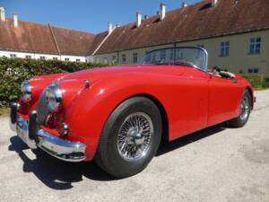 Image 16/174 of Jaguar XK 150 3.4 S OTS (1958)