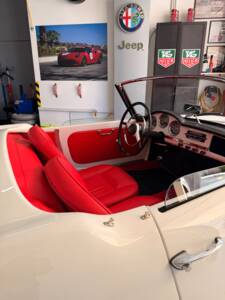Image 31/72 of Alfa Romeo Giulietta Spider (1957)