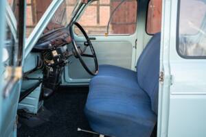 Image 27/66 of Renault R 4 Super (1962)