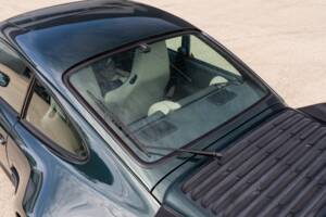 Image 24/52 of Porsche 911 Carrera 3.2 (1989)