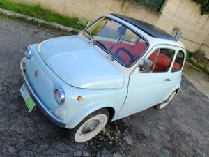 Image 13/48 of FIAT 500 L (1971)