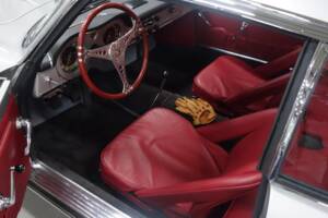 Image 57/80 of Lancia Flaminia Sport 3C 2.8 Zagato (1963)