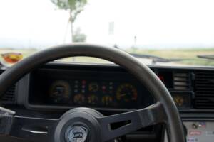 Image 33/47 of Lancia Delta HF Integrale (1988)