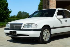 Bild 9/50 von Mercedes-Benz C 200 Kompressor (1996)