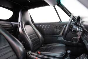 Bild 22/30 von Porsche 911 Carrera 4 (1990)