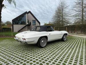 Imagen 3/38 de Chevrolet Corvette Sting Ray Convertible (1964)