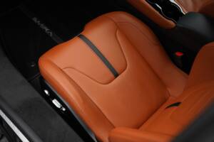 Image 20/50 de Lotus Emira &quot;First Edition&quot; (2023)