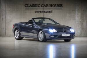Image 14/99 de Mercedes-Benz SL 550 (2007)