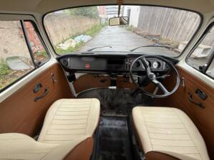 Bild 10/18 von Volkswagen T2b Kleinbus (1979)