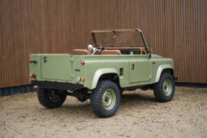 Bild 46/47 von Land Rover 90 (1990)