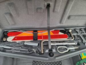 Image 6/58 of BMW 750i (1997)