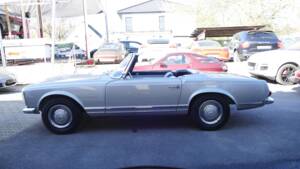 Image 17/34 de Mercedes-Benz 230 SL (1966)