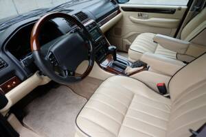 Afbeelding 13/95 van Land Rover Range Rover 4.6 Vogue (2002)