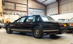 Image 2/44 de Aston Martin Lagonda (1981)