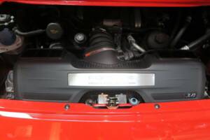 Image 31/50 of Porsche 911 Carrera 4S (2011)