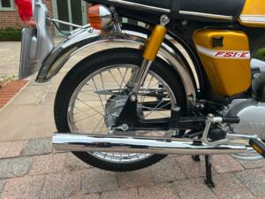 Imagen 31/38 de Yamaha DUMMY (1974)