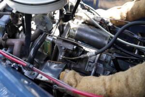 Image 28/43 of Citroën 2 CV Sahara 4x4 (1964)