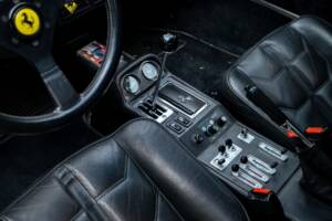 Bild 13/33 von Ferrari 308 GTB Quattrovalvole (1983)