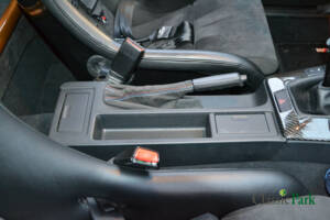 Image 34/50 of BMW 323i (1998)