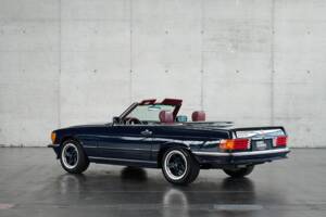 Image 23/50 de Mercedes-Benz 420 SL (1988)