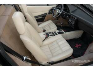 Afbeelding 9/32 van Ferrari 328 GTS (1989)
