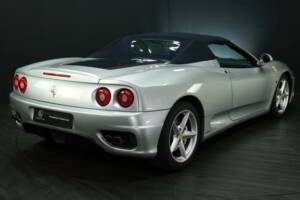 Immagine 2/50 di Ferrari 360 Spider (2003)