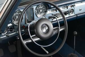 Bild 33/48 von Mercedes-Benz 280 SL (1968)