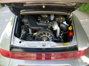 Image 34/42 of Porsche 911 Carrera 2 (1900)