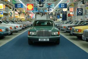 Bild 1/50 von Mercedes-Benz 260 SE (1990)