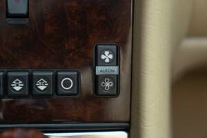 Image 45/50 of Mercedes-Benz 300 SL (1986)