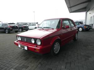 Bild 3/23 von Volkswagen Golf I Cabrio 1.8 (1990)