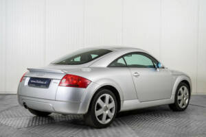 Image 2/50 of Audi TT 1.8 T (1999)