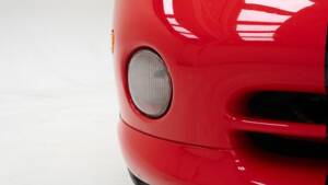Image 13/15 of Chrysler Viper RT/10 (1994)
