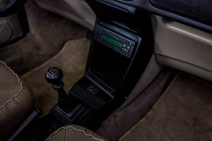 Image 50/50 de Saab 900 Turbo (1993)