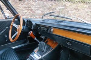 Image 19/50 of Alfa Romeo Giulia GT 1300 Junior (1971)