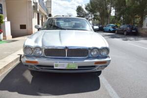 Image 19/33 of Jaguar XJ6 3.2 Executive (1995)