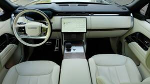 Image 37/61 of Land Rover Range Rover D350 (2025)