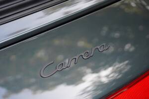 Imagen 14/17 de Porsche 911 Carrera (1995)